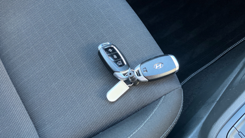 Hyundai KONA 1.6 GDi Hybrid Premium 5dr DCT Hybrid Hatchback